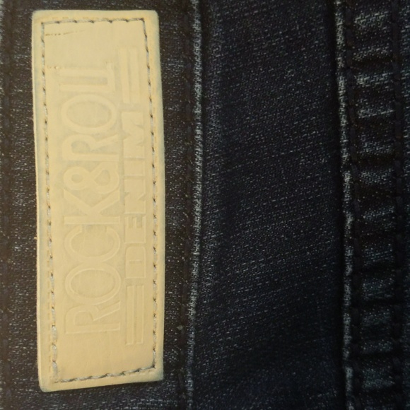 ROCK & ROLL COWGIRL dark wash trouser leg 26x34L rodeo EUC - Picture 8 of 8